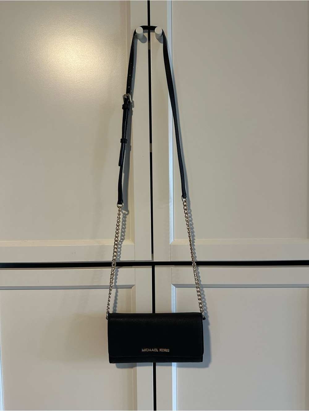 Michael Kors Black Leather Crossbody Wallet